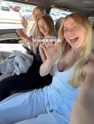Vallixpauline OnlyFans Leaked Free Thumbnail Picture - #8pt9HtiqBM