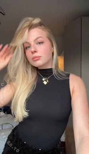 Vallixpauline OnlyFans Leaked Free Thumbnail Picture - #AUt9CbAMwC