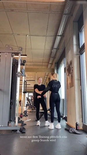 Vallixpauline OnlyFans Leaked Free Thumbnail Picture - #DaI7RLVuQL