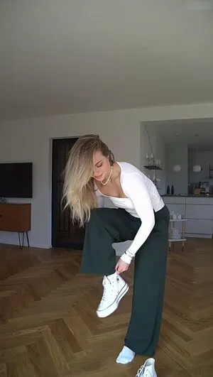 Vallixpauline OnlyFans Leaked Free Thumbnail Picture - #FUqRF95QCz