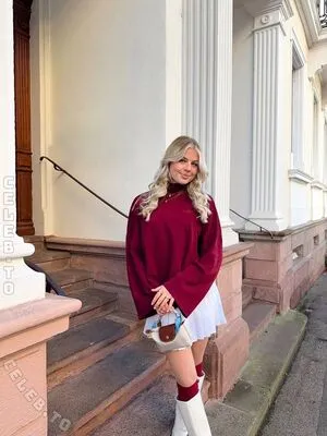 Vallixpauline OnlyFans Leaked Free Thumbnail Picture - #G6trXjMMMA