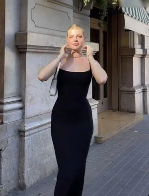 Vallixpauline OnlyFans Leaked Free Thumbnail Picture - #JsGltpVnwF