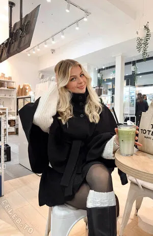 Vallixpauline OnlyFans Leaked Free Thumbnail Picture - #LKUvxILd8Q