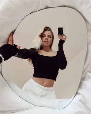 Vallixpauline OnlyFans Leaked Free Thumbnail Picture - #Tn08muhhtS