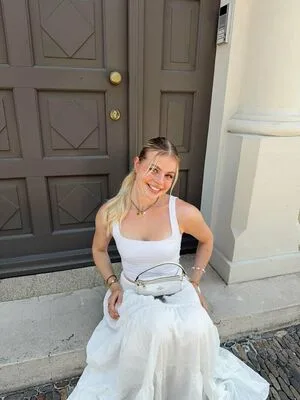 Vallixpauline OnlyFans Leaked Free Thumbnail Picture - #WBLXxcomt1