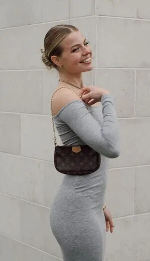 Vallixpauline OnlyFans Leaked Free Thumbnail Picture - #b98OBO1oQV