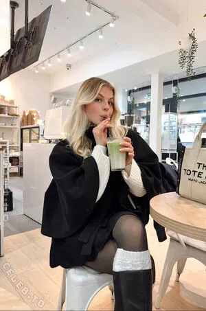 Vallixpauline OnlyFans Leaked Free Thumbnail Picture - #bVLNovxdeV