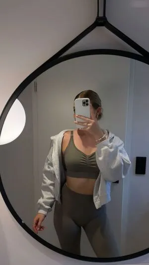 Vallixpauline OnlyFans Leaked Free Thumbnail Picture - #ethWUfIXvs