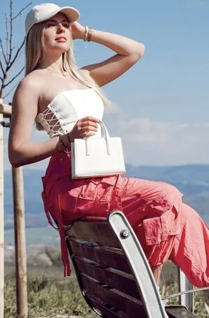 Vallixpauline OnlyFans Leaked Free Thumbnail Picture - #f0XlCAUhye