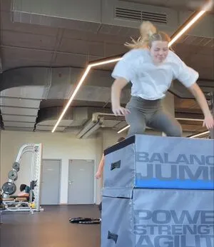 Vallixpauline OnlyFans Leaked Free Thumbnail Picture - #kUyMHwcjq4