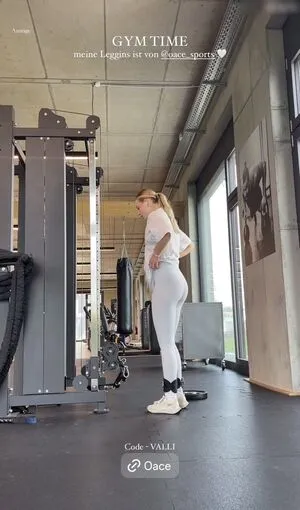 Vallixpauline OnlyFans Leaked Free Thumbnail Picture - #lYW436Wa1L