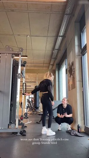 Vallixpauline OnlyFans Leaked Free Thumbnail Picture - #qYBbHa6n58