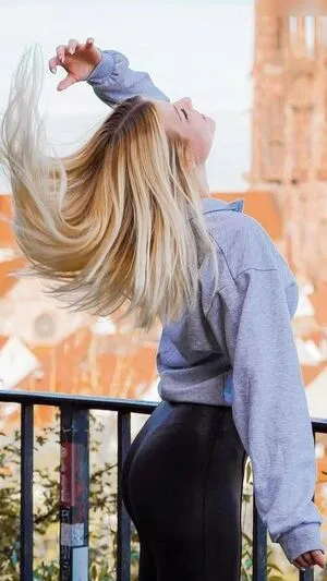 Vallixpauline OnlyFans Leaked Free Thumbnail Picture - #tV15X91OTI