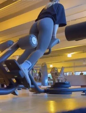 Vallixpauline OnlyFans Leaked Free Thumbnail Picture - #ubcOefhV2N