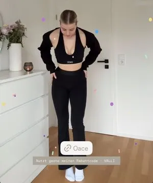 Vallixpauline OnlyFans Leaked Free Thumbnail Picture - #xejxJR28JX