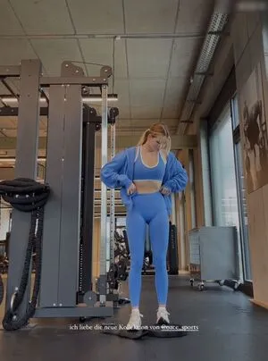 Vallixpauline OnlyFans Leaked Free Thumbnail Picture - #y51cuhLPi4