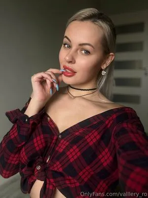 Valllery Ro OnlyFans Leaked Free Thumbnail Picture - #onYD6twti9