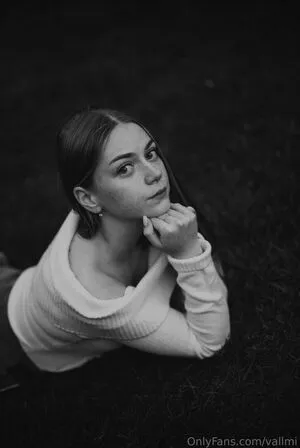 Vallmi OnlyFans Leaked Free Thumbnail Picture - #54mjK8QUSb