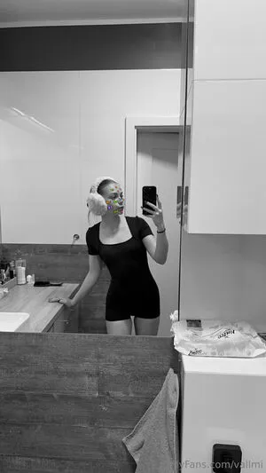 Vallmi OnlyFans Leaked Free Thumbnail Picture - #J9gqGSSTwf