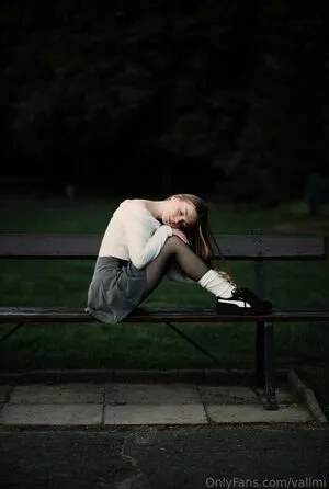 Vallmi OnlyFans Leaked Free Thumbnail Picture - #l21T3XLMz0