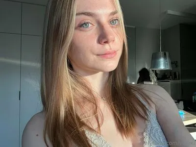 Vallmi OnlyFans Leaked Free Thumbnail Picture - #ucB34h1aoj