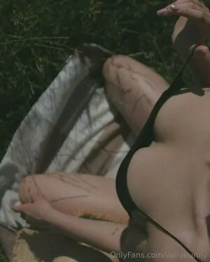 Vallybunny OnlyFans Leaked Free Thumbnail Picture - #SDEnTcU0A2