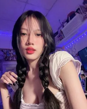 Valniez OnlyFans Leaked Free Thumbnail Picture - #2uSF6ndDBn