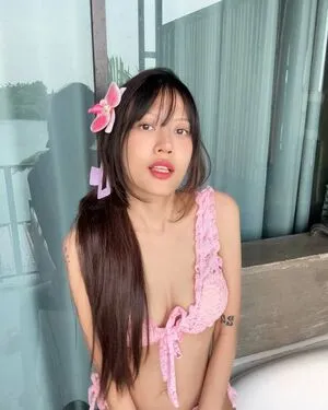 Valniez OnlyFans Leaked Free Thumbnail Picture - #OPGejqu2no