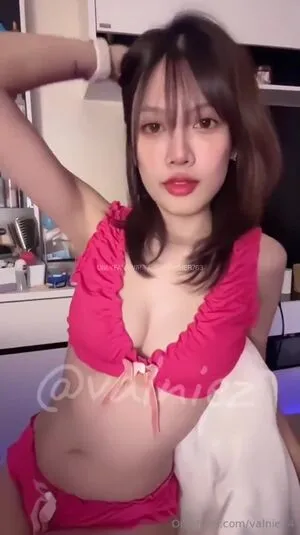 Valniez OnlyFans Leaked Free Thumbnail Picture - #UkQe13JesM