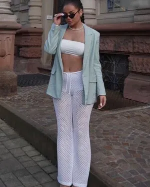 Valonaash OnlyFans Leaked Free Thumbnail Picture - #8GNkqHVgt9