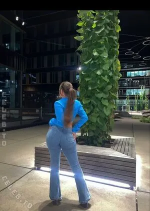 Valonaash OnlyFans Leaked Free Thumbnail Picture - #9aJ4nqj84B