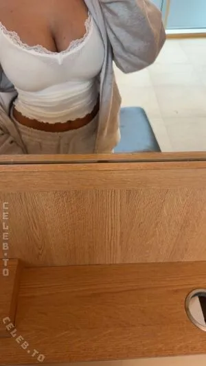 Valonaash OnlyFans Leaked Free Thumbnail Picture - #UEEnOOkRzm