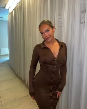 Valonaash OnlyFans Leaked Free Thumbnail Picture - #ayFkY5UQgg