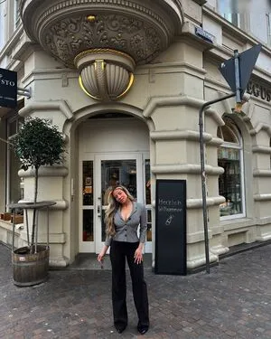 Valonaash OnlyFans Leaked Free Thumbnail Picture - #xe4colKal7