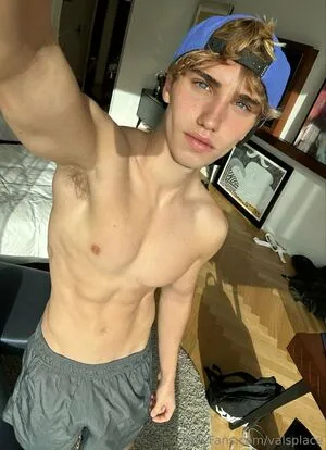 Valsplace OnlyFans Leaked Free Thumbnail Picture - #8kZFv1x4HT