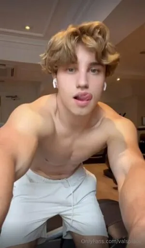 Valsplace OnlyFans Leaked Free Thumbnail Picture - #RLd2e83CS2