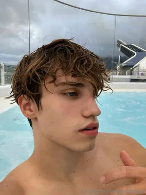 Valsplace OnlyFans Leaked Free Thumbnail Picture - #YhdLS2pouI