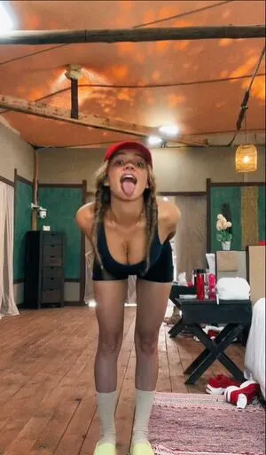 Valya Karnaval OnlyFans Leaked Free Thumbnail Picture - #PIkAwch3KR