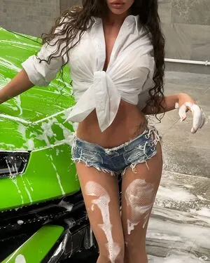 Valya Karnaval OnlyFans Leaked Free Thumbnail Picture - #yO6UZC2Uc1