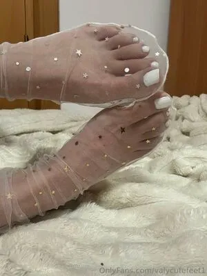 Valycutefeet1 OnlyFans Leaked Free Thumbnail Picture - #nt3owIXNWA