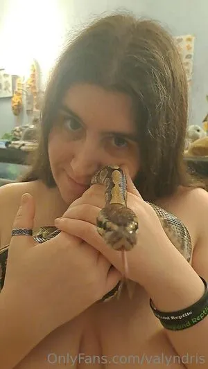 Valyndris OnlyFans Leaked Free Thumbnail Picture - #lK3NtyRECg