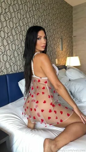 Valzzies OnlyFans Leaked Free Thumbnail Picture - #1aLcSFUI9D