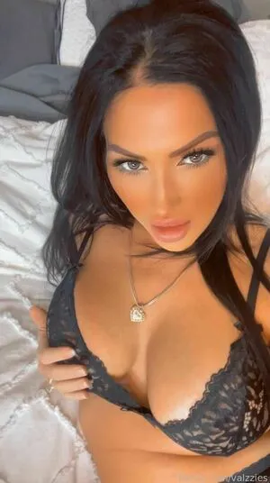 Valzzies OnlyFans Leaked Free Thumbnail Picture - #seJ4kMJAJB