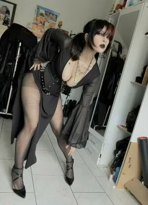 Vampyrisu OnlyFans Leaked Free Thumbnail Picture - #q7s32EI2q9