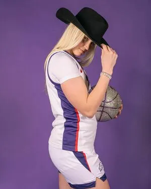 Van Lyth OnlyFans Leaked Free Thumbnail Picture - #DGThjMNXtM