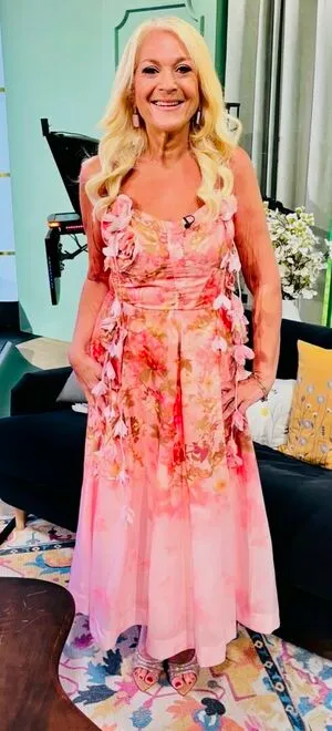 Vanessa Feltz OnlyFans Leaked Free Thumbnail Picture - #8y2cQEDCRa