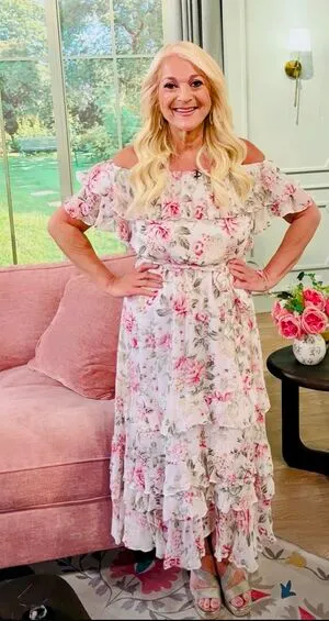 Vanessa Feltz OnlyFans Leaked Free Thumbnail Picture - #WaiaYnD4ki