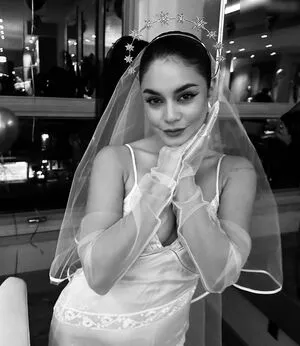 Vanessa Hudgens OnlyFans Leaked Free Thumbnail Picture - #0T8oLkHy4Z