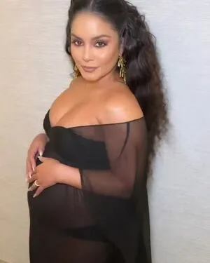 Vanessa Hudgens OnlyFans Leaked Free Thumbnail Picture - #26Q4ECgQBF