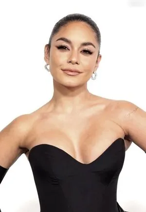 Vanessa Hudgens OnlyFans Leaked Free Thumbnail Picture - #FR2NjcHlvG